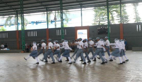 Tim Lomba BB dari SMA Negeri 4 Purwokerto sedang melaksanakan lomba